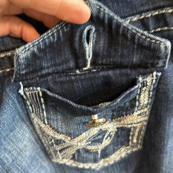 Maurice Women's Denim Capris - Picture 8 of 8